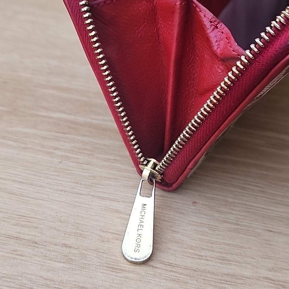 Michael Kors Brown Red Signature Canvas Wallet - Picture 11 of 13